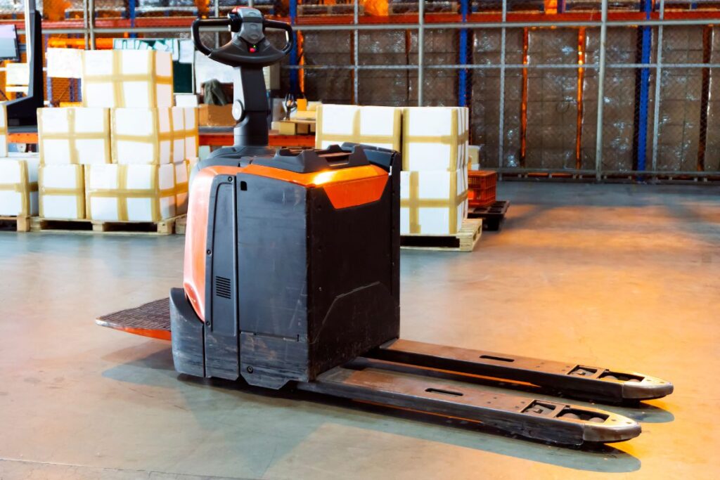 How to Maximize Productivity with Electric-Powered Pallet Trucks