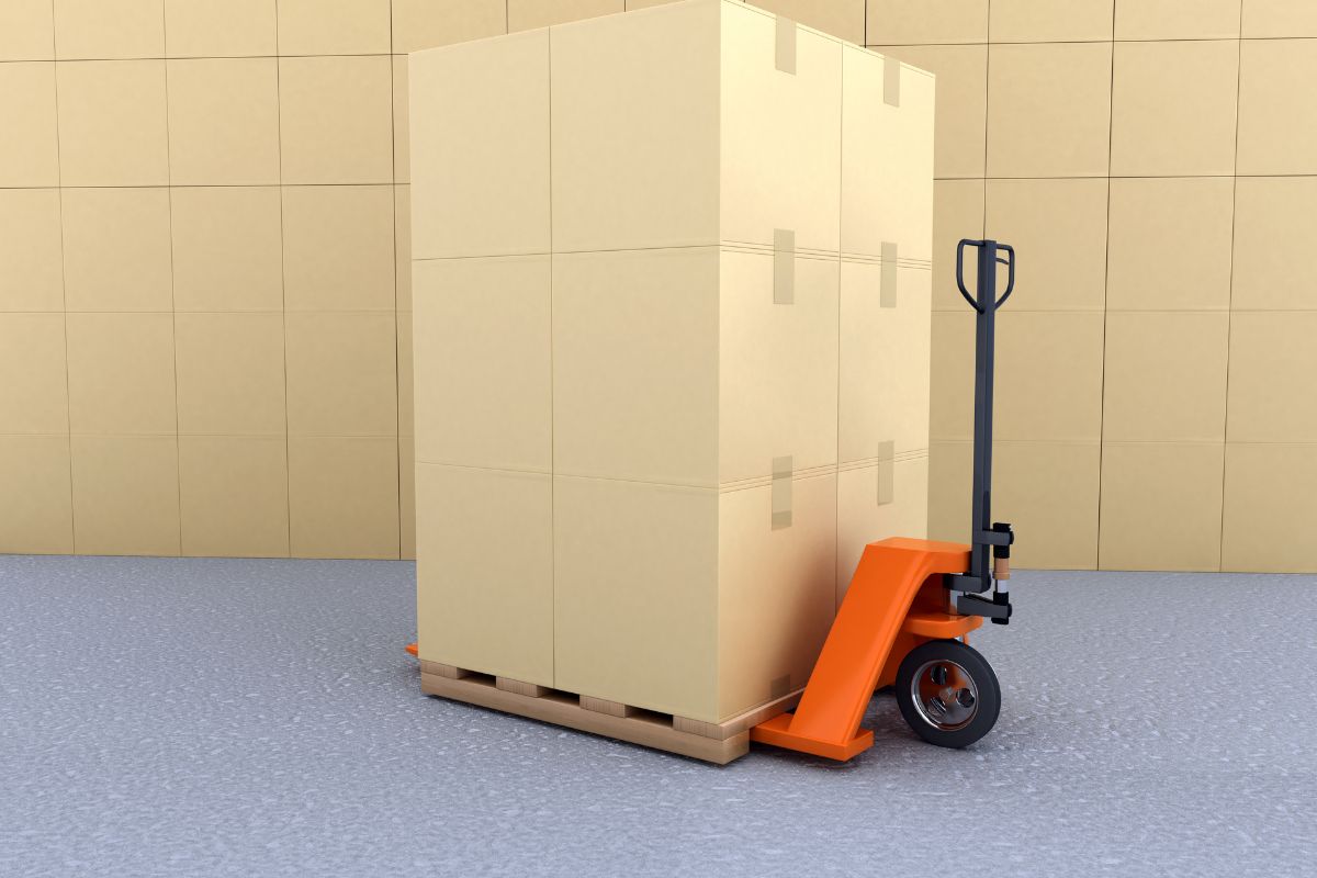 pallet truck dimensions (2) A standard-size pallet truck.